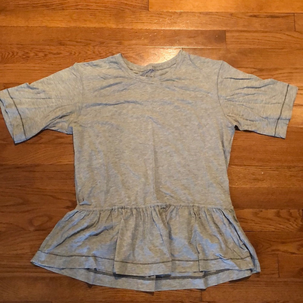 SIZE 4: Lululemon baby doll t shirt